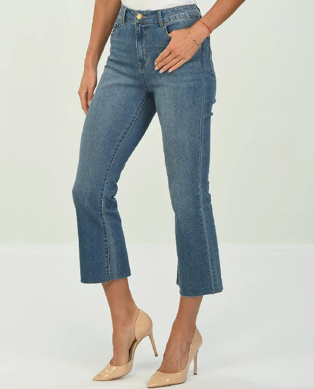 Zipper Fly Jeans for Convenience -D Jeans Boot Crop Jean