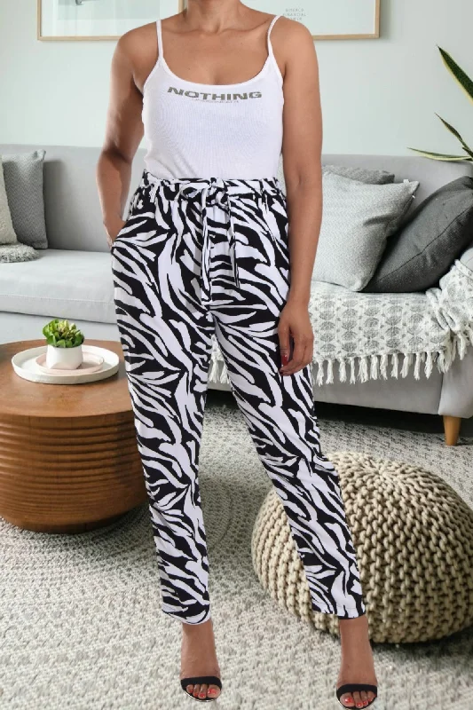 Classic straight-leg pants for versatile daily wear -White Printed Pocket Pants