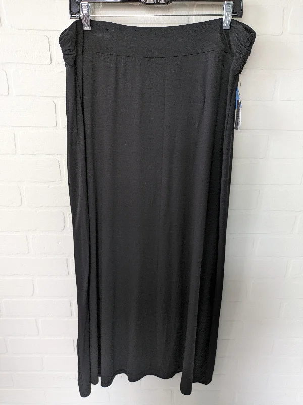 Lightweight skirts for warm weather comfort -Black Skirt Maxi Liz Claiborne, Size 14