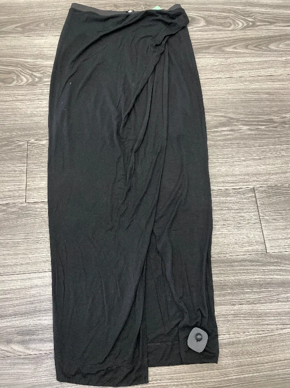 Bold skirts with bright color pops -Black Skirt Maxi Banana Republic, Size S