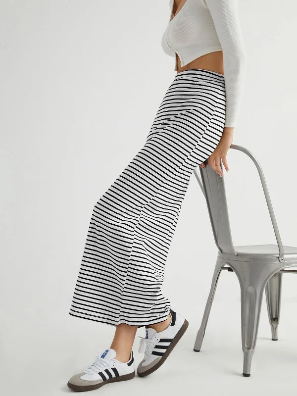 Ruffled midi skirts for delicate feminine touch -Stripe Charming Maxi Skirt