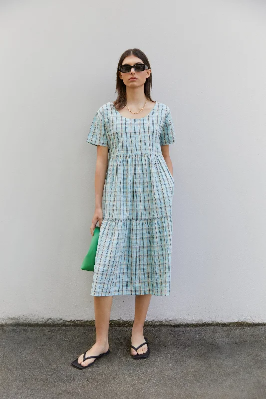 Retro Dresses for Throwback -PLAID TIERED MIDI DRESS