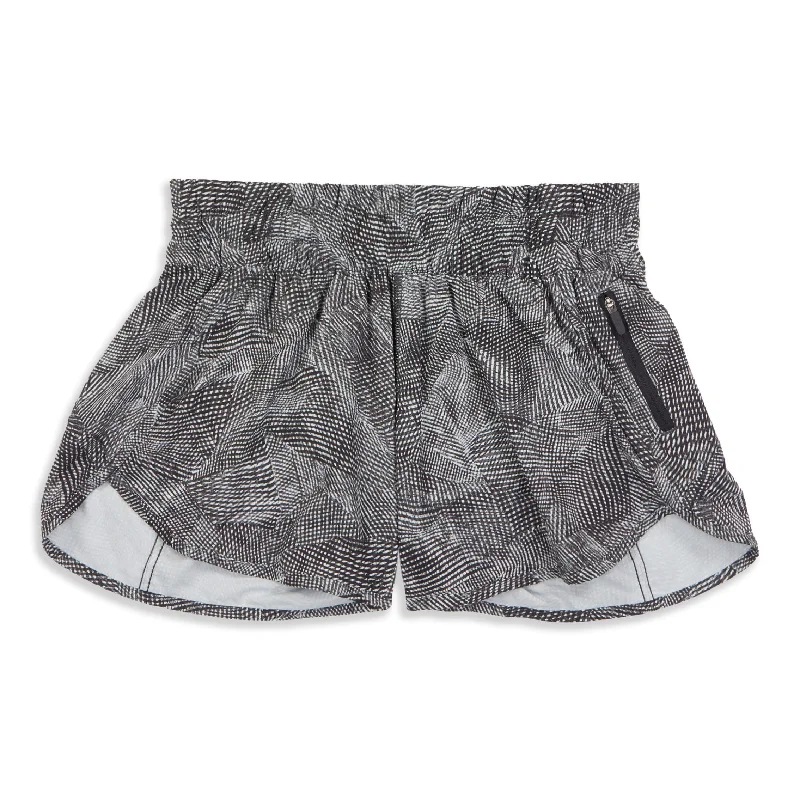 Oval Shaped Shorts for Grace -Tracker Low Rise Lined Short - Resale