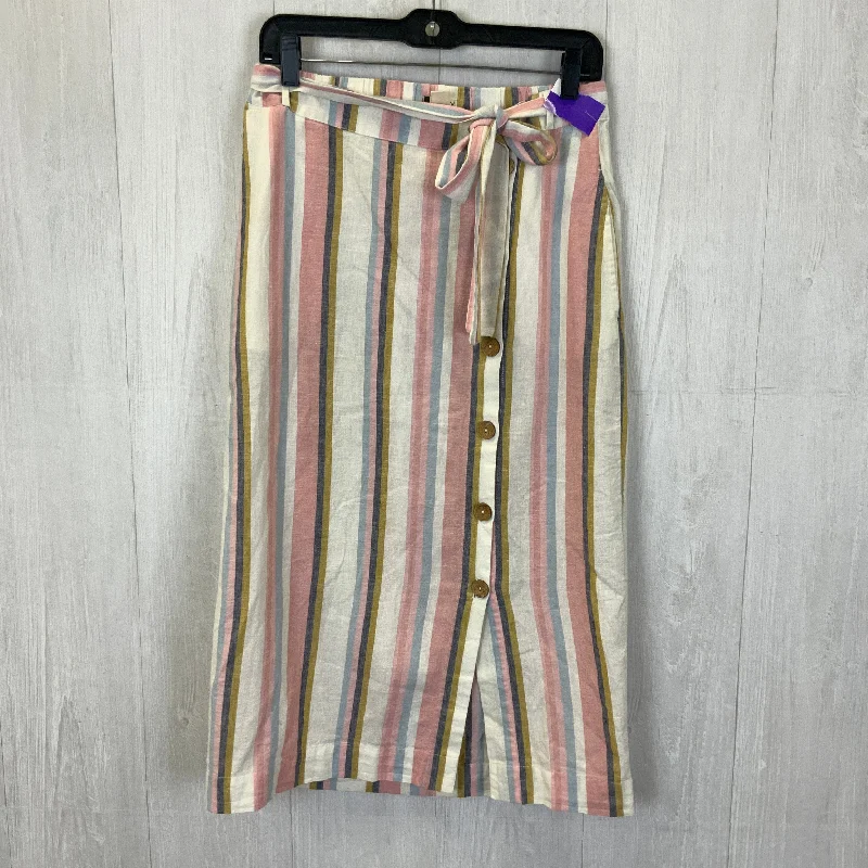 Patterned skirts with bold stripe accents -Skirt Midi By Roxy  Size: M