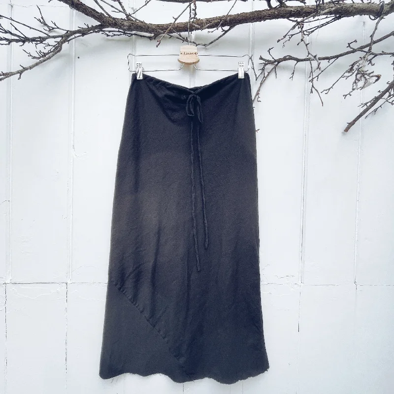 Durable skirts with reinforced seam strength -VH-1305 Blk Drawstring Bias Cut Skirt