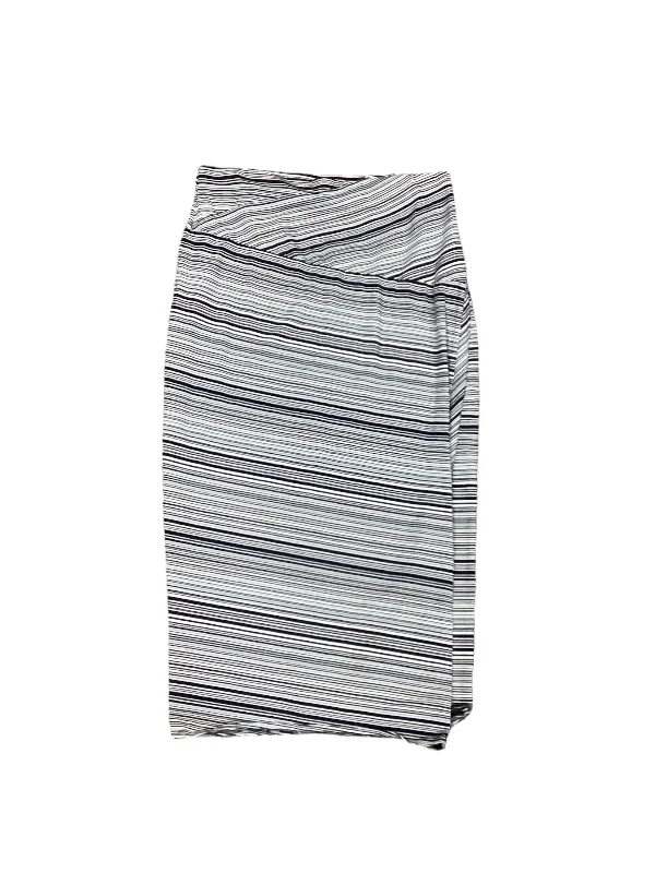 Trendy skirts with asymmetrical hem lines -Skirt Maxi By J. Jill  Size: S